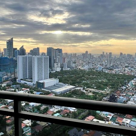 The Milano Residences Makati City Esterno foto