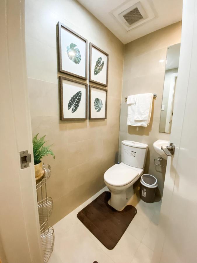 The Milano Residences Makati City Esterno foto
