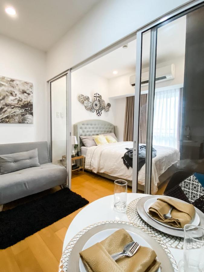 The Milano Residences Makati City Esterno foto